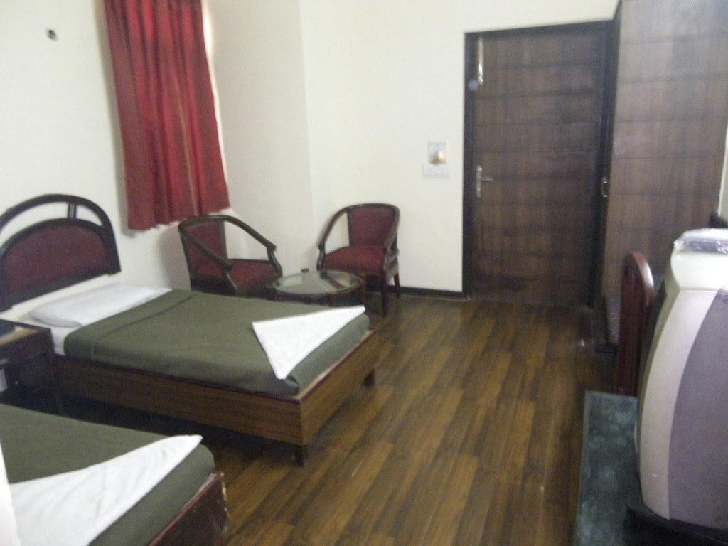 Hotel Metro Continental デリー 部屋 写真